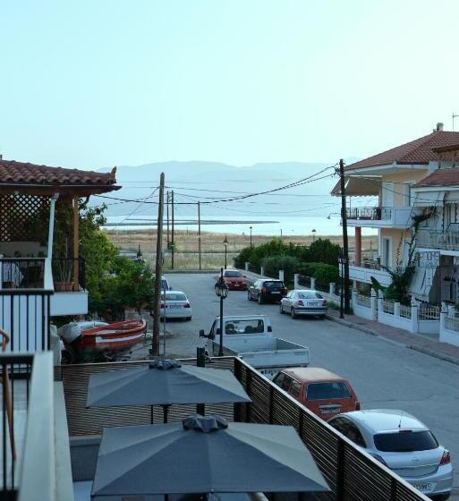 주니어 스위트 측면 바다 전망, Capital Luxury Suites