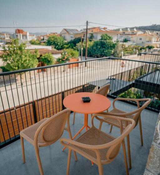 주니어 스위트 측면 바다 전망, Capital Luxury Suites