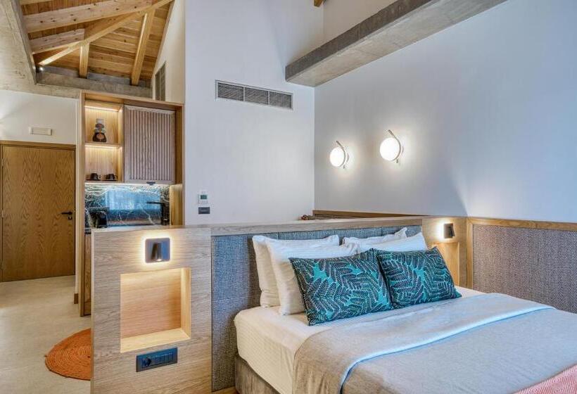 주니어 스위트 측면 바다 전망, Capital Luxury Suites