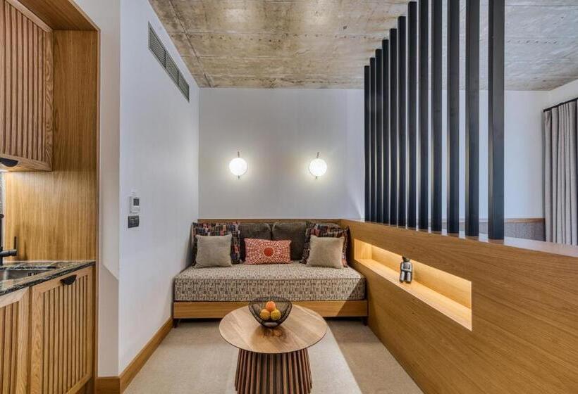 가든 전망 주니어 스위트, Capital Luxury Suites