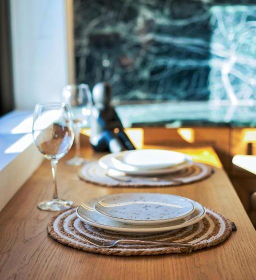 전망이 좋은 디럭스 스위트, Capital Luxury Suites