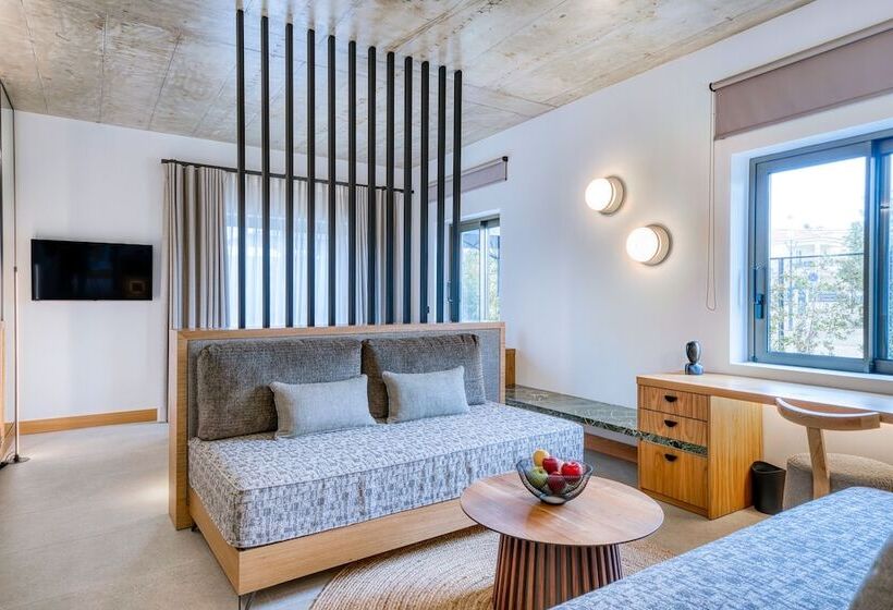 디럭스 스위트, Capital Luxury Suites