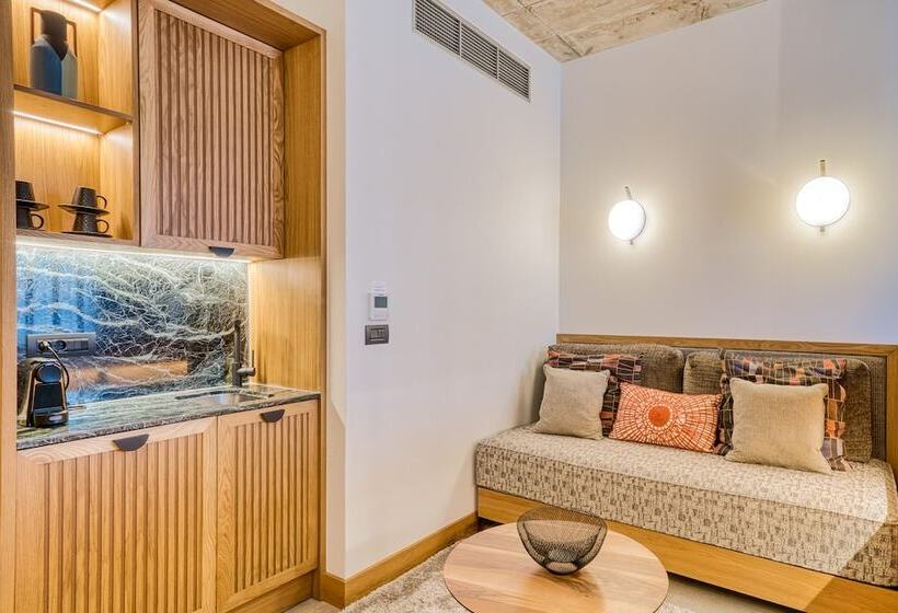 가든 전망 주니어 스위트, Capital Luxury Suites