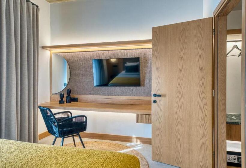 디럭스 스위트, Capital Luxury Suites