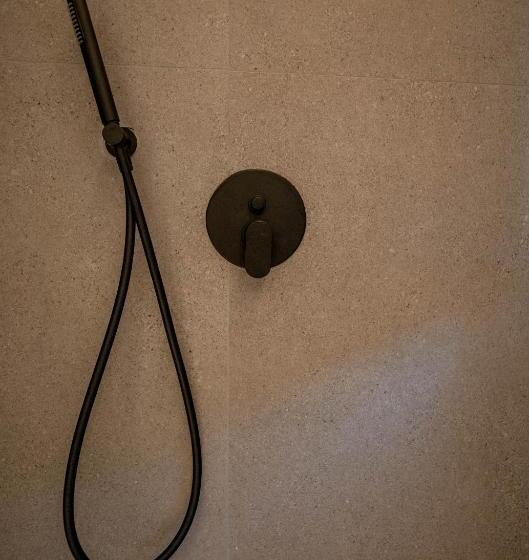 디럭스 스위트, Capital Luxury Suites