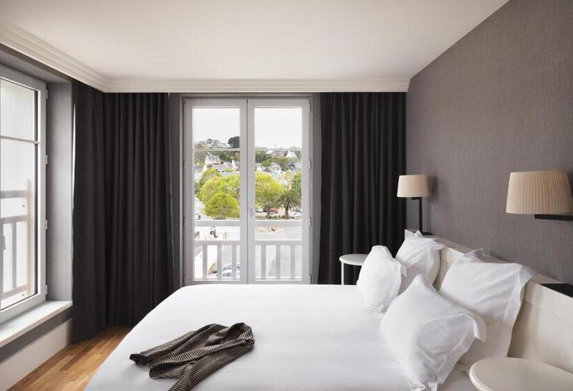 غرفة قياسية إطلالة جانبية علي البحر, Grand Hôtel Perros Guirec