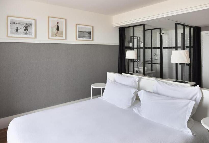 غرفة سوبيريور مطلّة علي البحر, Grand Hôtel Perros Guirec