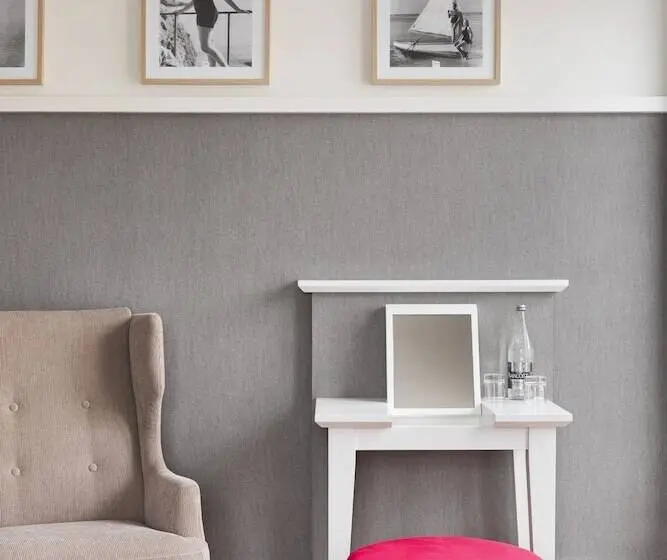 Standard-huone Sivuttainen Merinäkymä, Grand Hôtel Perros Guirec