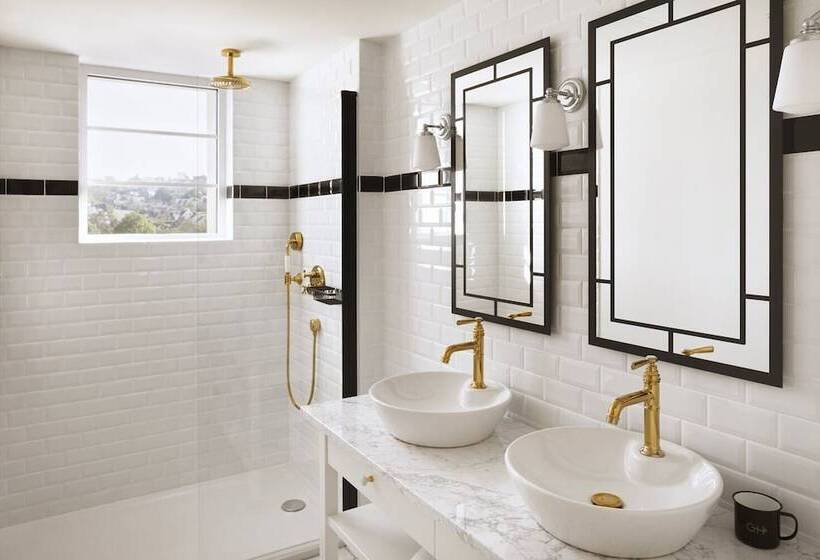 جناح, Grand Hôtel Perros Guirec