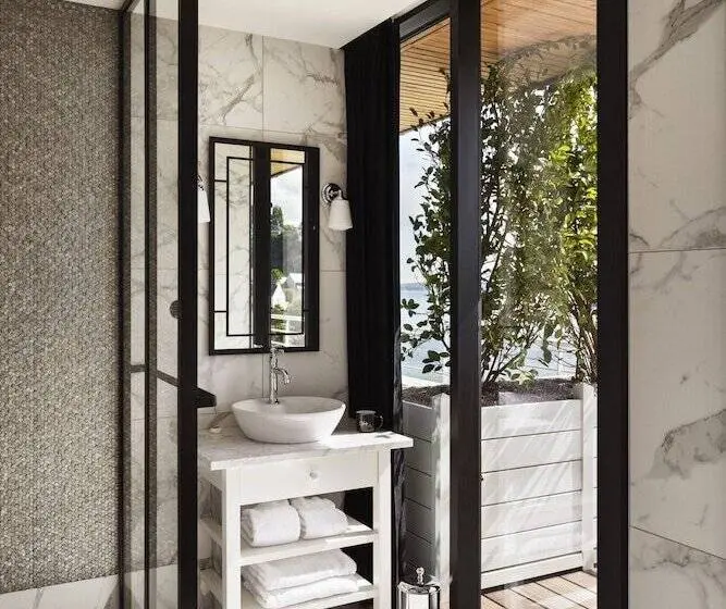 Standard-huone Sivuttainen Merinäkymä, Grand Hôtel Perros Guirec