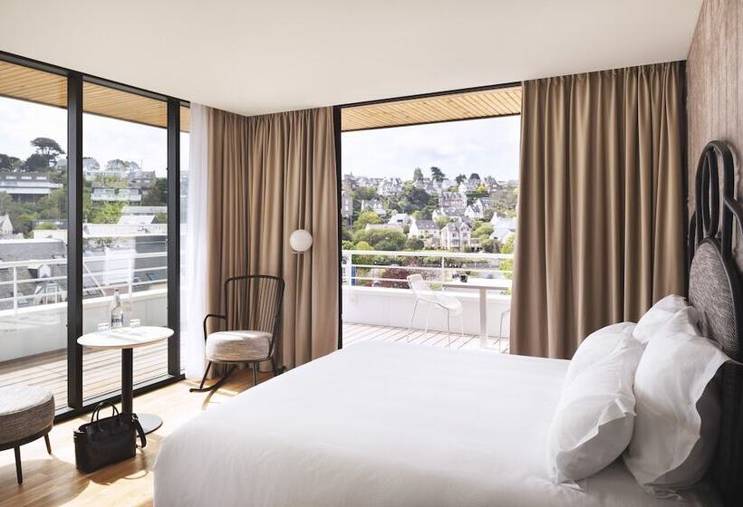 غرفة قياسية إطلالة جانبية علي البحر, Grand Hôtel Perros Guirec