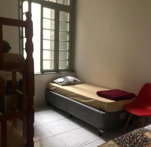 패밀리 룸 공용 욕실, Pousada&hostel Bahia