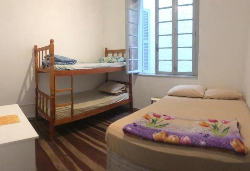 스탠다드 4인용 룸 공용 욕실, Pousada&hostel Bahia