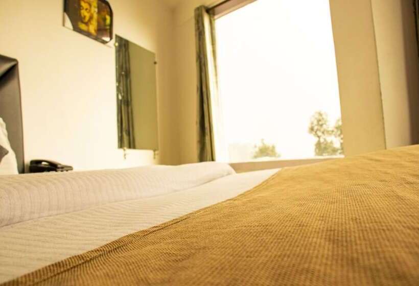 디럭스 룸, Goroomgo Hotel Jasmine Dalhousie