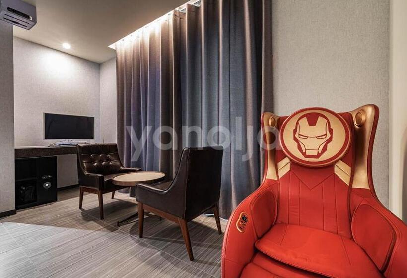 Стандартный Номер Кровать Кинг, Mari