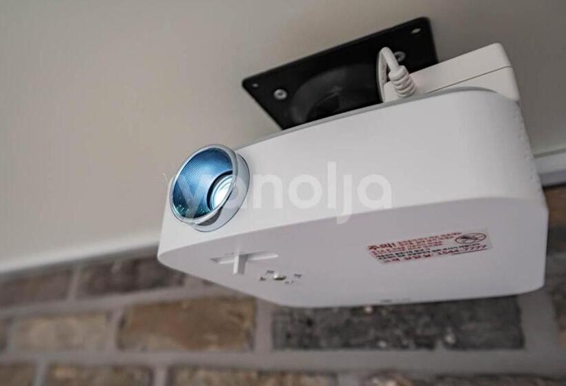 Стандартный Номер Кровать Кинг, Mari