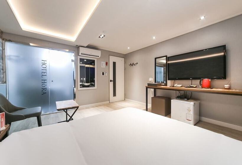 غرفة ديلوكس, Tongyeong Hotel Hora