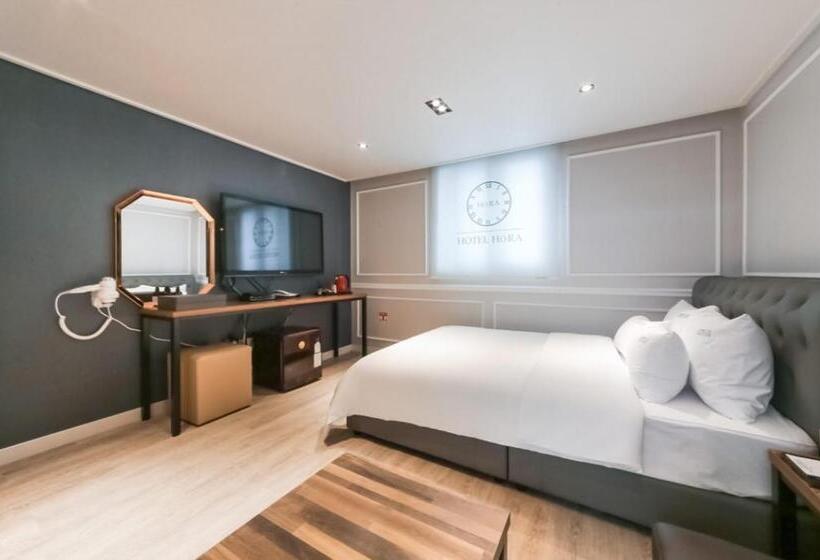 غرفة بريميوم, Tongyeong Hotel Hora