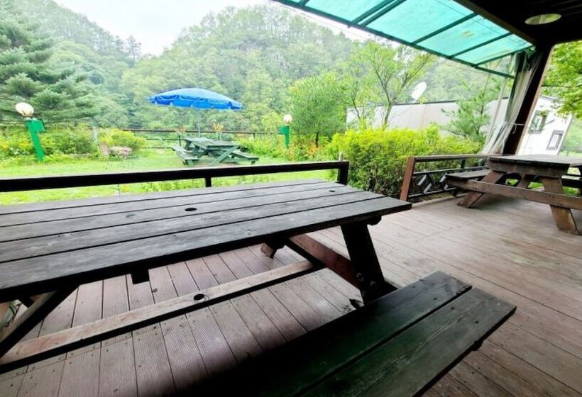 Habitació Estàndard, Gapyeong Chorok Jeongwon Gyegok Dokchae Pension
