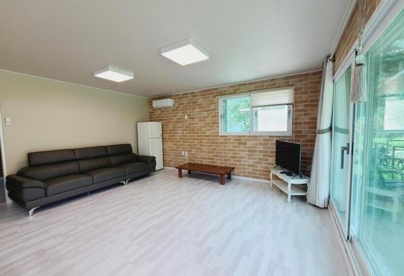 Quarto Quádruplo Standard, Gapyeong Chorok Jeongwon Gyegok Dokchae Pension