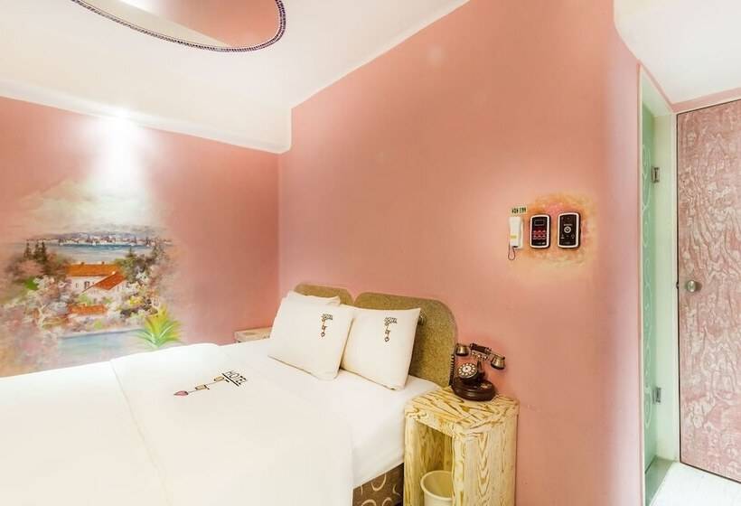 Quarto Estandar, Amant