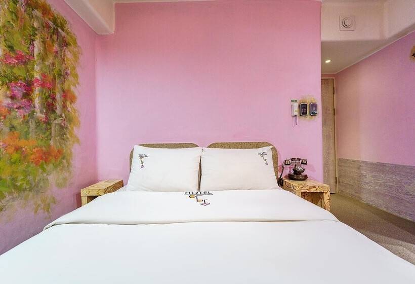 Quarto Estandar, Amant