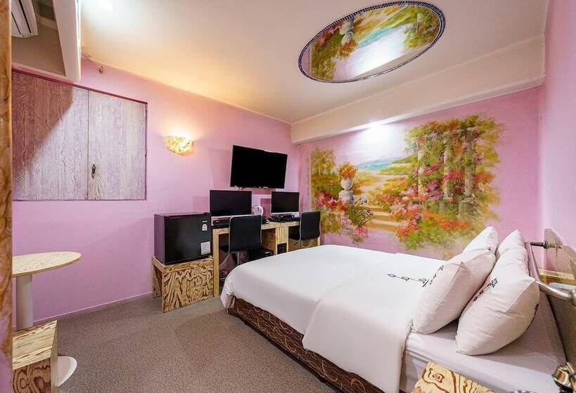 Quarto Estandar, Amant