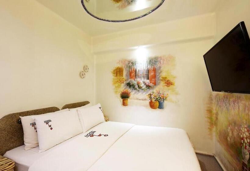 Quarto Estandar, Amant