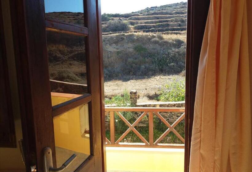 高级大房间, Soulis