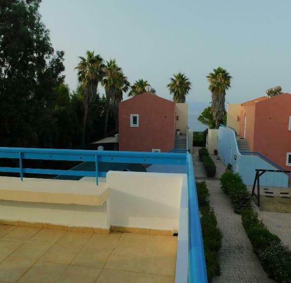 استودیوی استاندارد, Aithrio