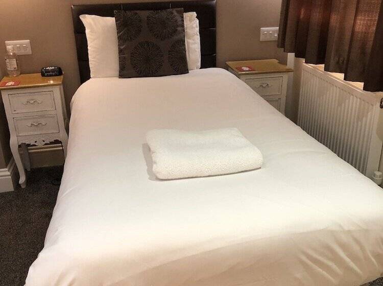 싱글 기본룸, Queen Phillippa