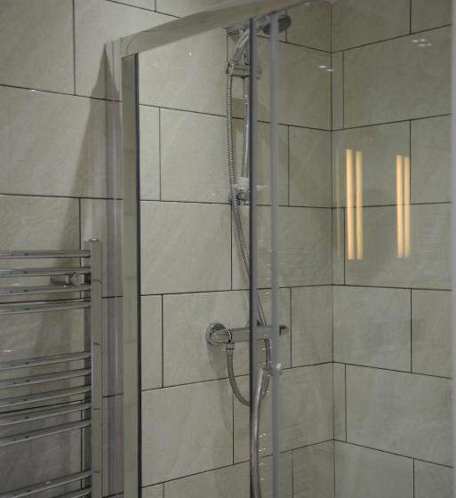 클래식 싱글 룸, Queen Phillippa