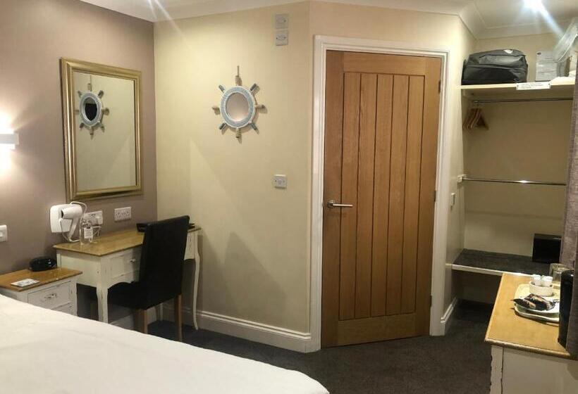 장애인을 위한 스탠다드 룸, Queen Phillippa