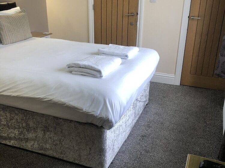 디럭스 룸, Queen Phillippa