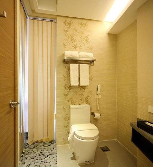 스탠다드 룸 킹사이즈 침대, Greenleaf Hotel Gensan