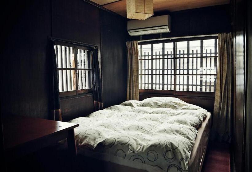 חדר סטנדרט חדר אמבטיה משותף, Hostel Mundo