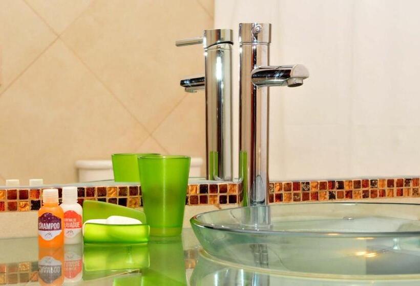 اتاق سوپریور, Antiguo Camino