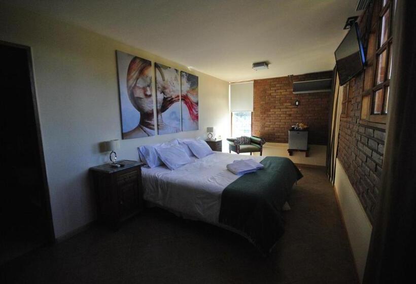 اتاق سوپریور, Antiguo Camino