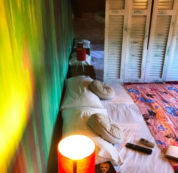 اتاق استاندارد چهار تخته, Antiguo Camino