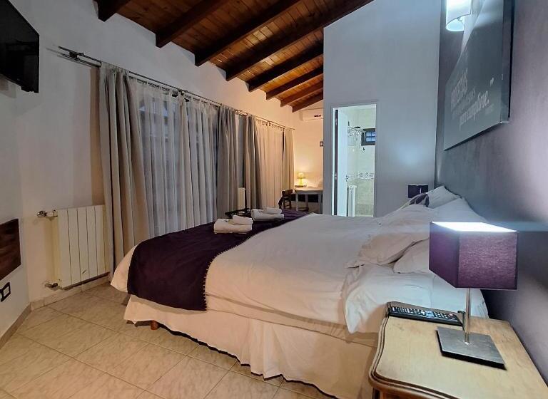 اتاق سوپریور سه تخته, Antiguo Camino