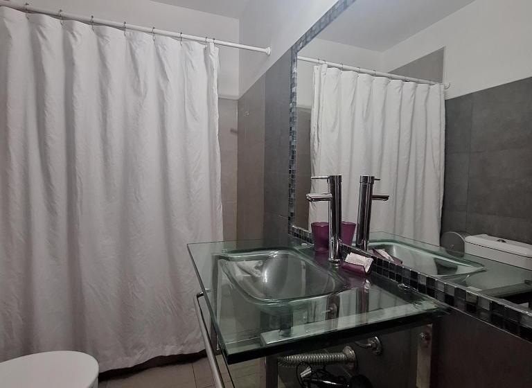 اتاق استاندارد سه نفره, Antiguo Camino