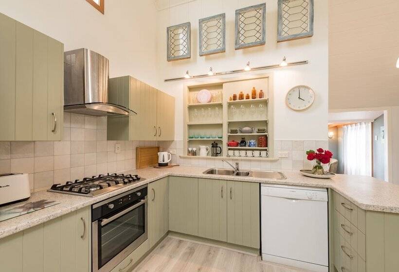 침실 2개 주택, Arcadia Lodge Russell