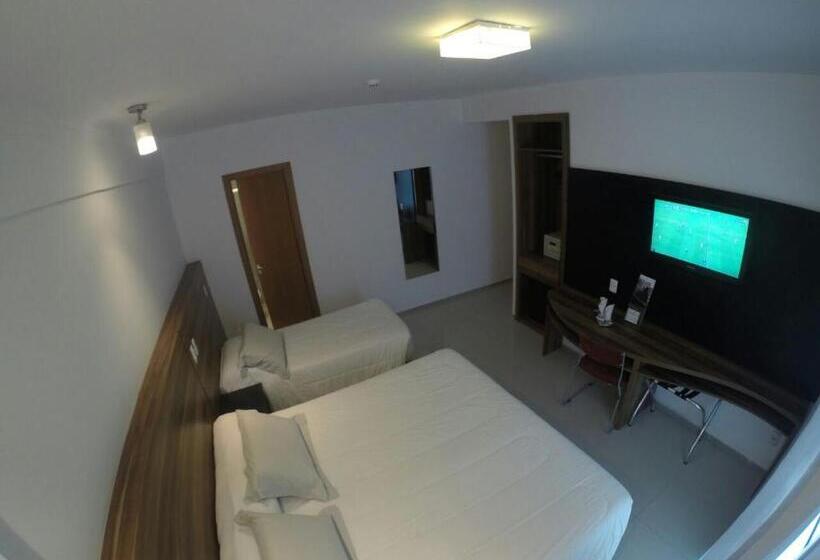 غرفة قياسية ثلاثية مزودة بشرفة, Atlântico Golden Apart