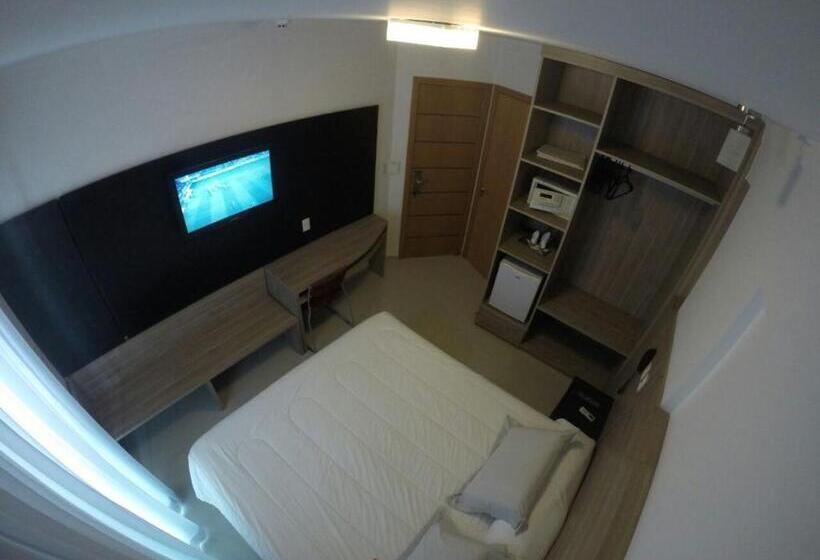 غرفة قياسية ثلاثية مزودة بشرفة, Atlântico Golden Apart