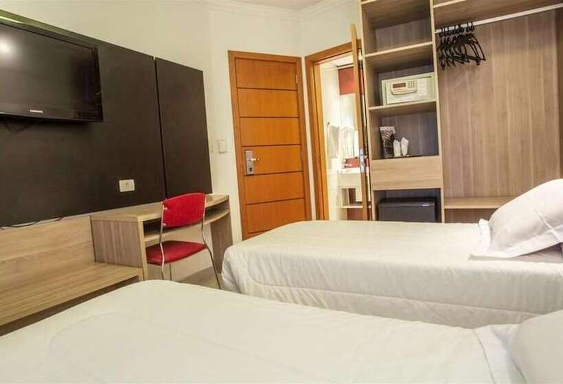 غرفة قياسية ثلاثية مزودة بشرفة, Atlântico Golden Apart