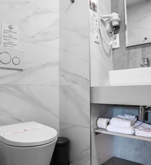 غرفة قياسية, Avenida