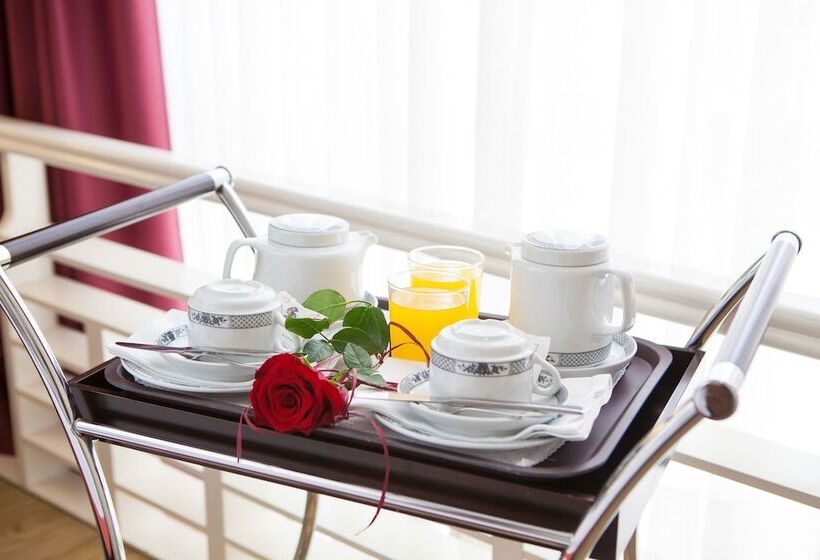 غرفة قياسية, Avenida