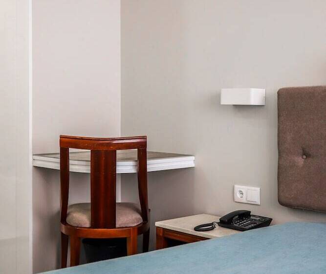 غرفة قياسية, Avenida