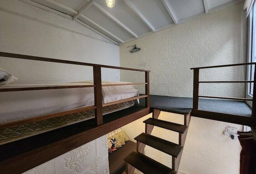 חדר סטנדרט לארבעה, Dou Houz   Hostel