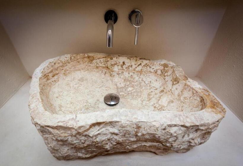 豪华房间, El Pueblito